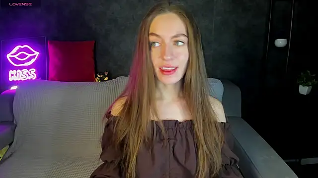 Agnes Wells online show from April 4, 2026, 1:04 am