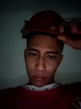 Snapshot of Davig4 chatting on October 4, 2025, 2:53 am Davig4 online show from October 4, 2025, 2:53 am