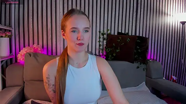 Casey Sweeet online show from April 6, 2026, 1:12 pm