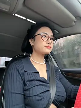 wen521 online show from September 28, 2025, 1:00 am