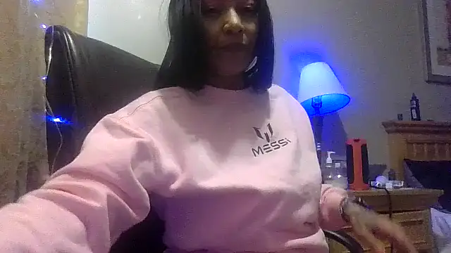 Flossee online show from March 2, 2026, 8:37 pm