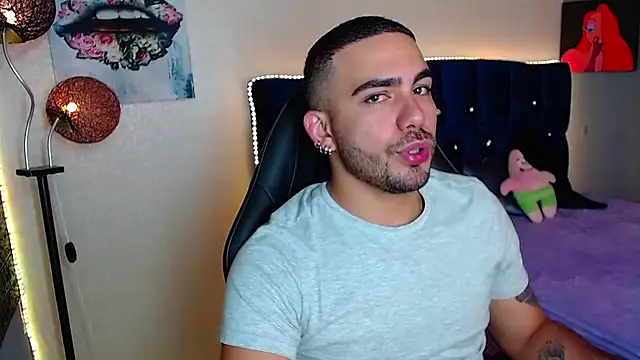 Snapshot of adamhairy chatting on April 28, 2026, 6:57 pm adamhairy online show from April 28, 2026, 6:57 pm
