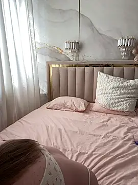 TiffaNoel online show from June 16, 2026, 2:41 pm