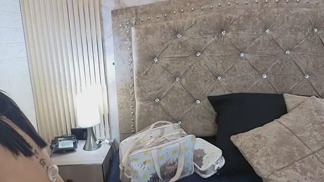 AnastasiaColeman online show from April 15, 2026, 7:54 pm