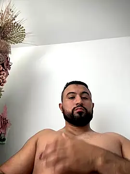 Snapshot of DoctorArabe3 chatting on November 15, 2025, 2:35 pm DoctorArabe3 online show from November 15, 2025, 2:35 pm