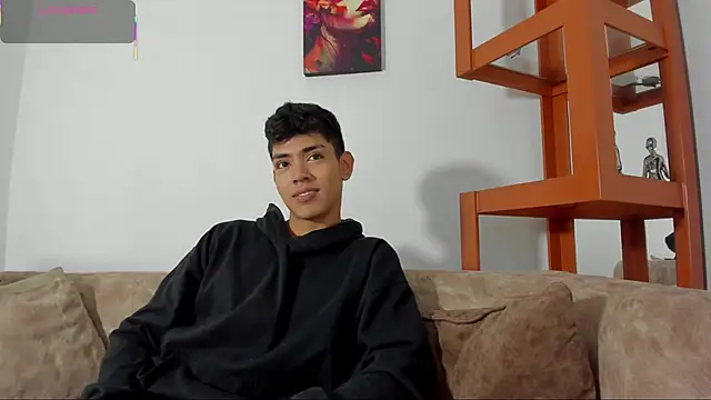 LoganTwink18 online show from December 22, 2025, 1:52 pm