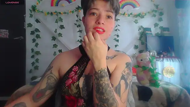 Snapshot of Mitsuha_gate chatting on February 15, 2026, 3:53 pm Mitsuha gate online show from February 15, 2026, 3:53 pm