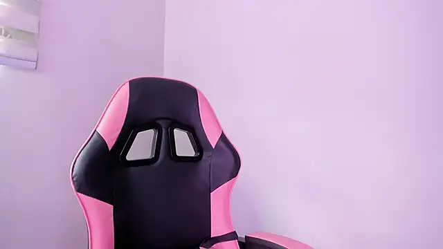 Arianna Jannes online show from March 20, 2026, 5:29 pm