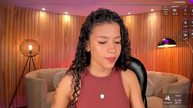Snapshot of SophieHouston_ chatting on September 28, 2025, 2:50 am SophieHouston  online show from September 28, 2025, 2:50 am