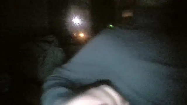 Snapshot of Tayatom8823 chatting on October 25, 2025, 9:09 pm Tayatom8823 online show from October 25, 2025, 9:09 pm