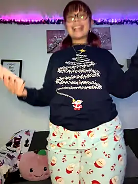 moan4mona online show from November 6, 2025, 1:39 am