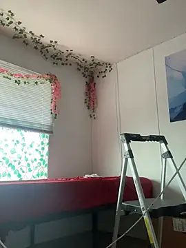 moan4mona online show from March 27, 2026, 7:02 pm