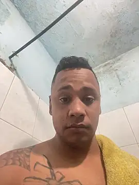 el-moreno-25 online show from October 10, 2025, 7:35 pm