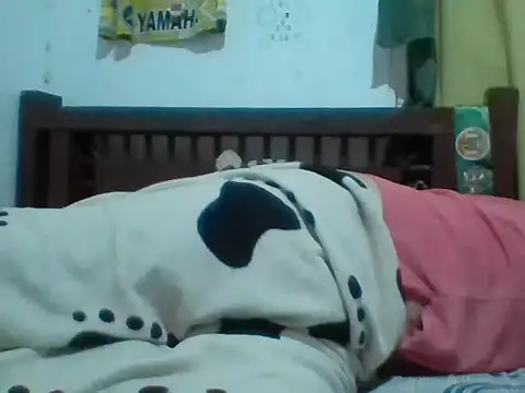 santiii   12 online show from January 12, 2026, 7:57 am