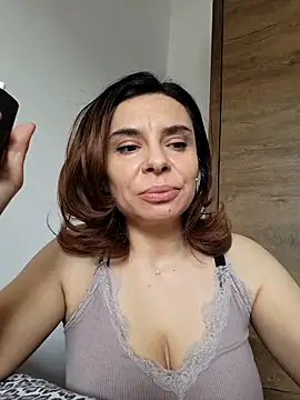 Victoria Vergara online show from March 5, 2026, 11:50 am