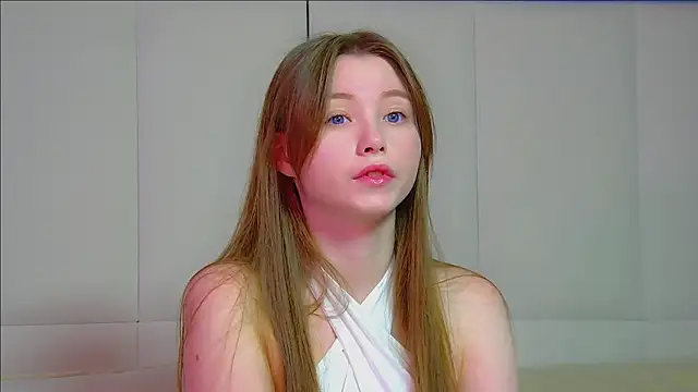 KeiraAsti online show from October 7, 2025, 6:16 pm