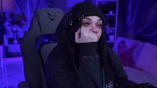 MaryHarrys online show from January 7, 2026, 11:29 pm