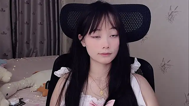 puppy-999 online show from June 3, 2026, 12:08 pm