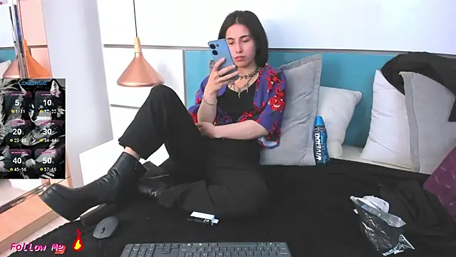 Ashkoreh online show from February 6, 2026, 6:44 pm