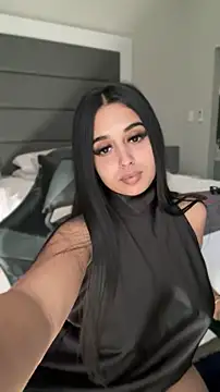 LilMisIndianx online show from May 6, 2026, 11:59 am