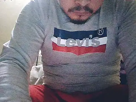 Snapshot of jorgexsuil2hh chatting on September 24, 2025, 6:39 am jorgexsuil2hh online show from September 24, 2025, 6:39 am