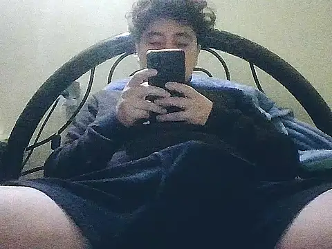 Snapshot of jorgexsuil2hh chatting on October 18, 2025, 2:25 am jorgexsuil2hh online show from October 18, 2025, 2:25 am