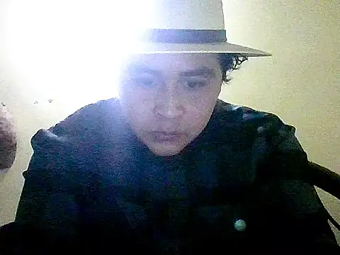 Snapshot of jorgexsuil2hh chatting on December 15, 2025, 12:59 am jorgexsuil2hh online show from December 15, 2025, 12:59 am