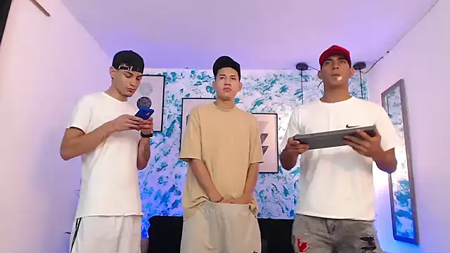 Snapshot of Kings_of_heaven chatting on October 15, 2025, 10:54 pm Kings of heaven online show from October 15, 2025, 10:54 pm