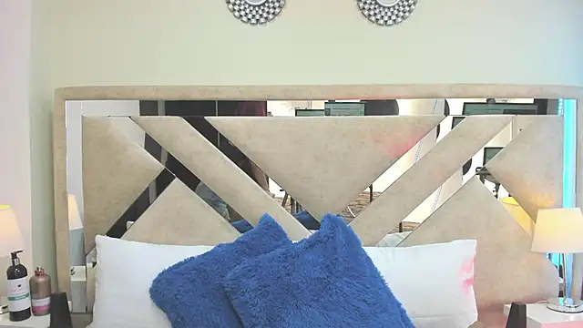 ximena vasquez8 online show from April 7, 2026, 4:35 am