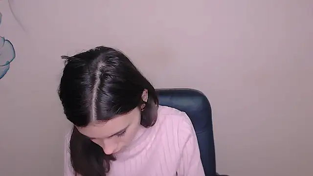 RosaRay  online show from January 7, 2026, 7:22 am