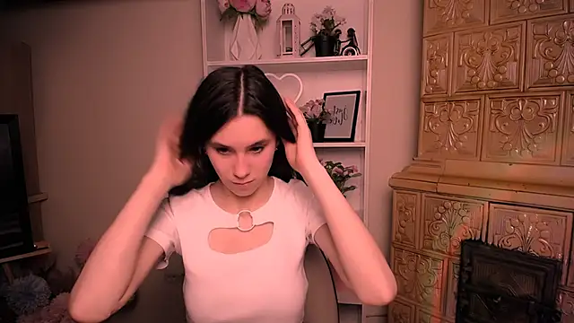 RosaRay  online show from April 2, 2026, 6:44 am