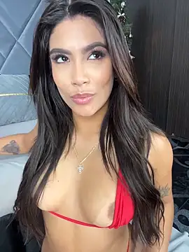 Snapshot of OneInAMillionXXX chatting on December 16, 2025, 10:15 pm OneInAMillionXXX online show from December 16, 2025, 10:15 pm