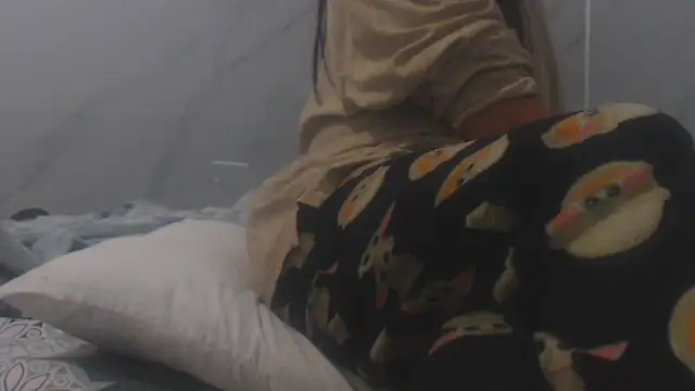 sabrina v  online show from November 30, 2025, 4:22 pm