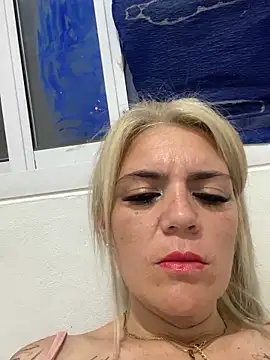 lapola1989 online show from February 5, 2026, 8:52 am