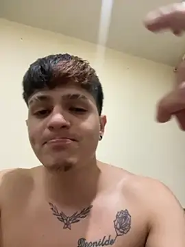 Snapshot of Themasterhades_777 chatting on November 2, 2025, 5:43 am Themasterhades 777 online show from November 2, 2025, 5:43 am