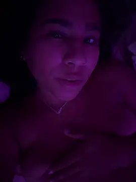 anto rochiz online show from February 18, 2026, 4:41 am