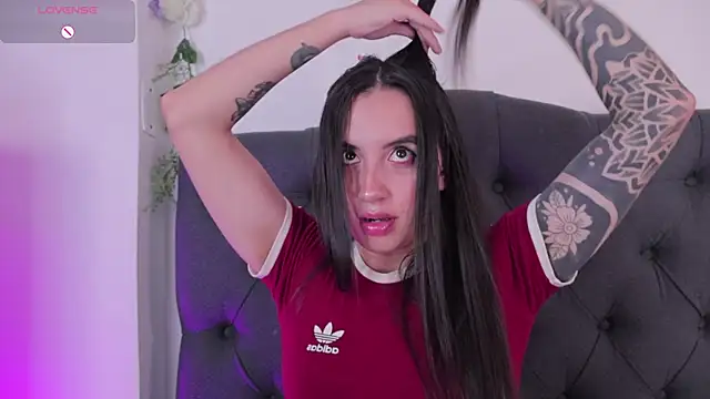 kaylee lee online show from April 9, 2026, 3:39 am