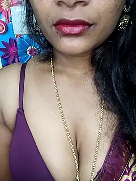 Snapshot of Anu_Reddy_10 chatting on November 11, 2025, 3:56 pm Anu Reddy 10 online show from November 11, 2025, 3:56 pm