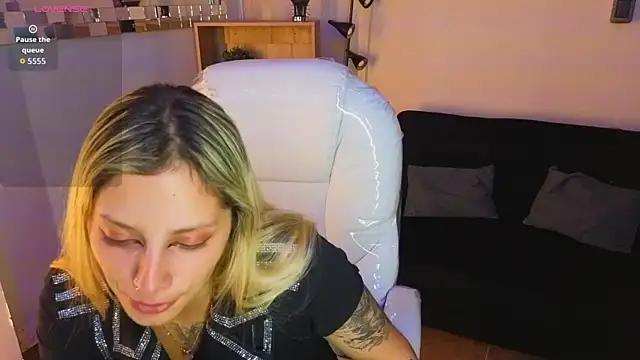 Jennaa Cooper online show from February 5, 2026, 10:36 pm