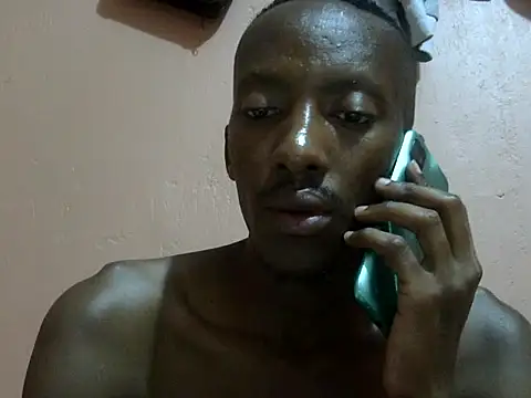 Snapshot of shadez94 chatting on September 17, 2025, 6:42 pm shadez94 online show from September 17, 2025, 6:42 pm