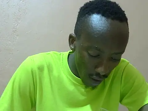 Snapshot of shadez94 chatting on October 1, 2025, 9:10 pm shadez94 online show from October 1, 2025, 9:10 pm