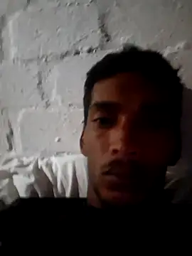 Zinedean24 online show from April 12, 2026, 10:15 pm