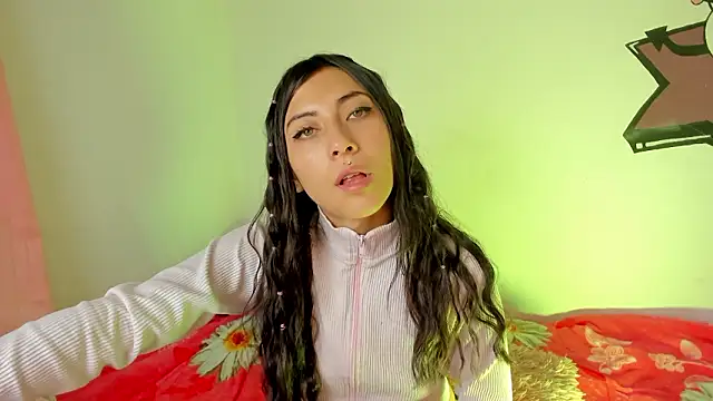 Snapshot of Alanaloiiss_ chatting on February 6, 2026, 8:34 pm Alanaloiiss online show from February 6, 2026, 8:34 pm