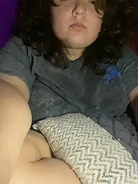 Snapshot of Solangerulo_ chatting on February 9, 2026, 6:39 am Solangerulo online show from February 9, 2026, 6:39 am