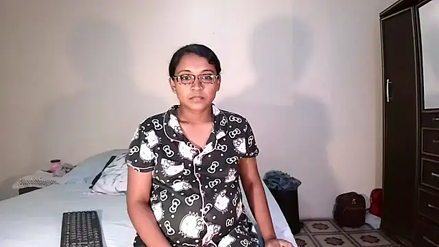 indiansweetflava online show from March 21, 2026, 11:48 am