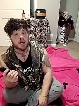 Snapshot of Kiami_Noara chatting on February 11, 2026, 10:15 pm Kiami Noara online show from February 11, 2026, 10:15 pm