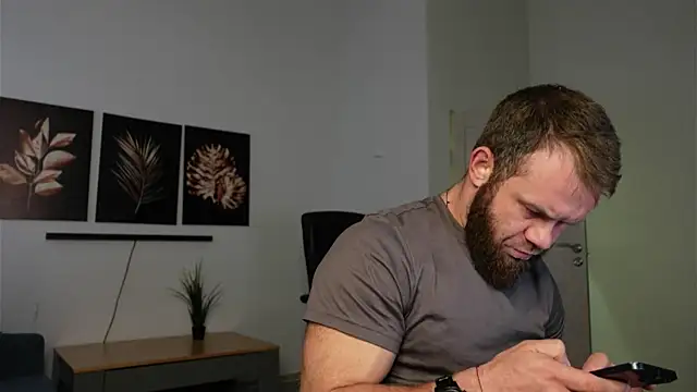 Stewart Barnz online show from October 9, 2025, 6:00 am