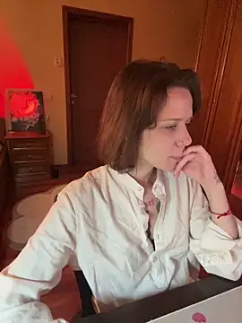 Snapshot of enchanting_chloe chatting on October 12, 2025, 4:17 pm enchanting chloe online show from October 12, 2025, 4:17 pm