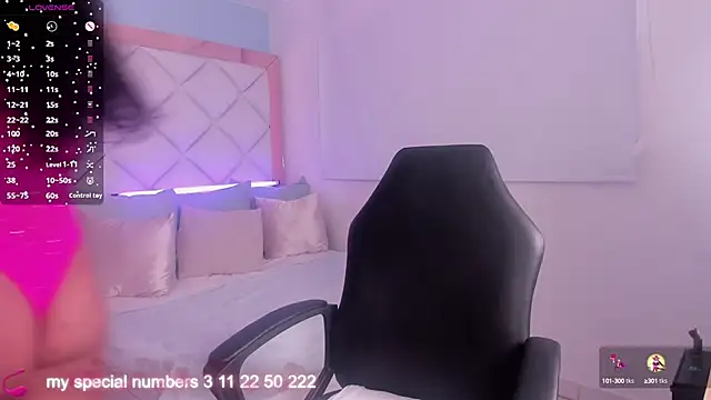 Snapshot of molly_gomezz chatting on October 11, 2025, 1:42 pm molly gomezz online show from October 11, 2025, 1:42 pm