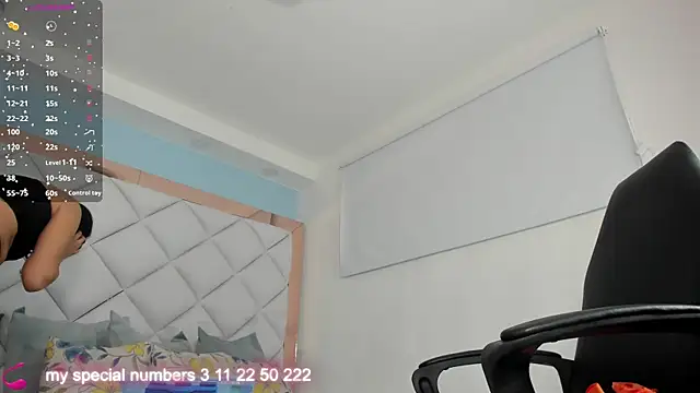 Snapshot of molly_gomezz chatting on October 25, 2025, 1:51 pm molly gomezz online show from October 25, 2025, 1:51 pm